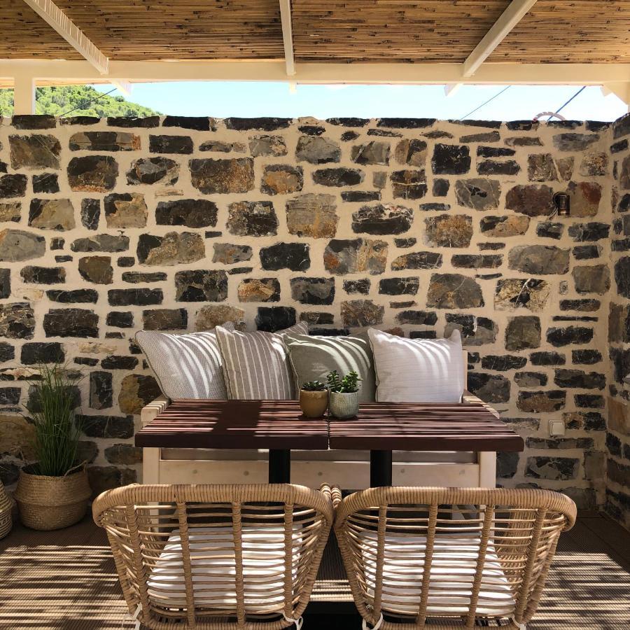Helen Hotel Poros Town ภายนอก รูปภาพ