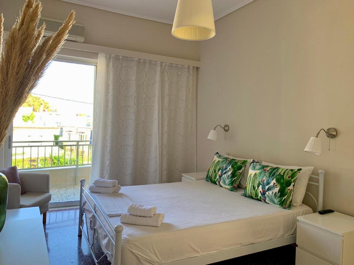 Helen Hotel Poros Town ภายนอก รูปภาพ