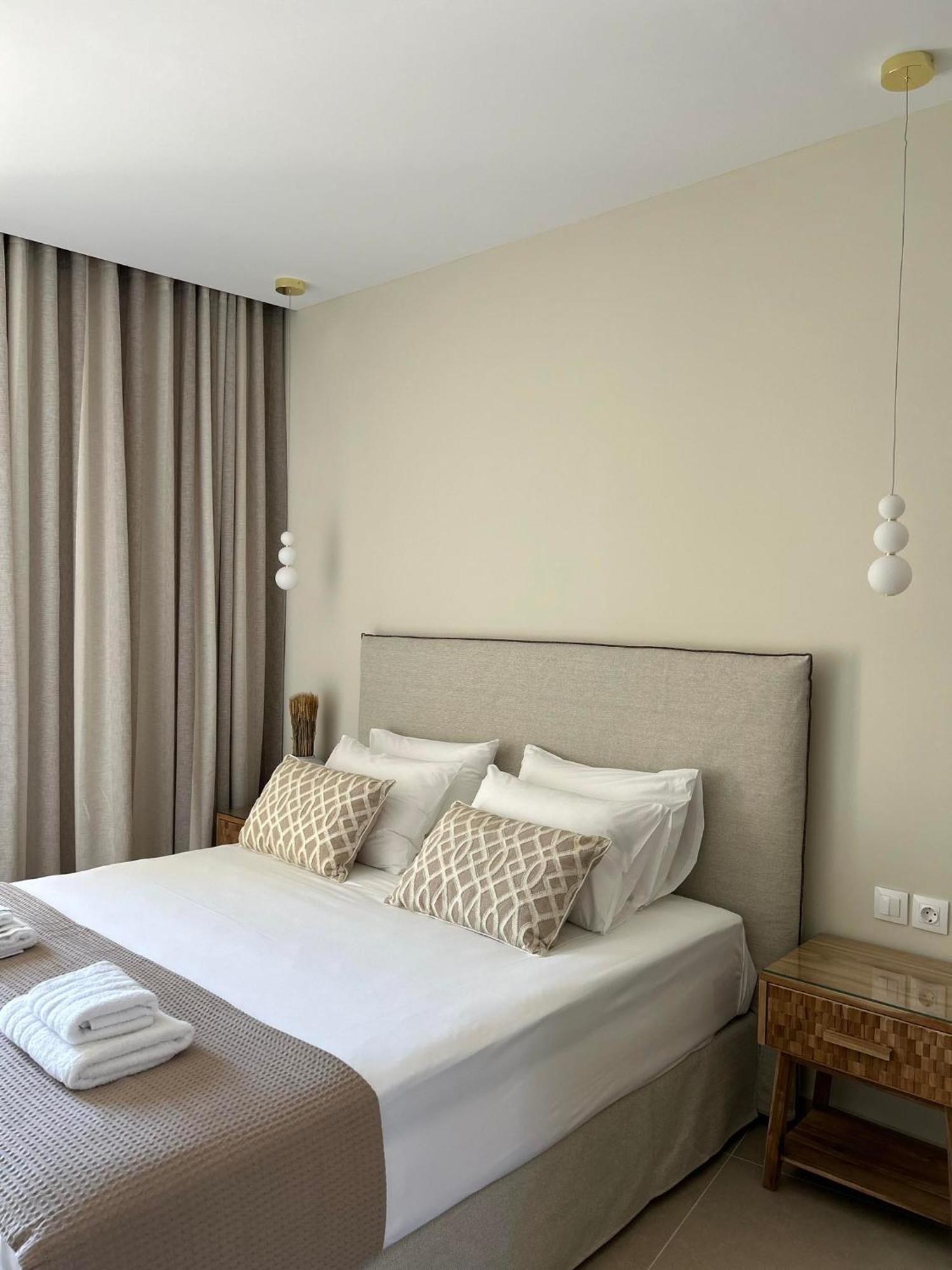 Helen Hotel Poros Town ภายนอก รูปภาพ